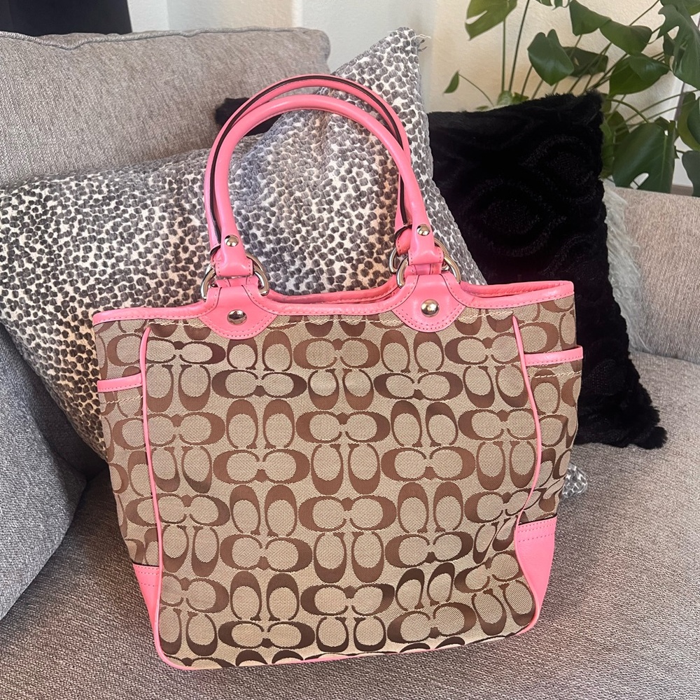 Coach Pink Floral Daisy Bleeker Signature Leather Shoulder Tote Bag - Picture 3 of 9